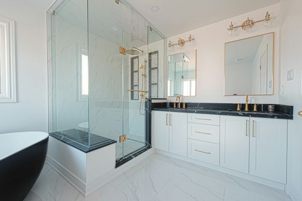 Top astuces pour faire des économies sur votre cabine de douche